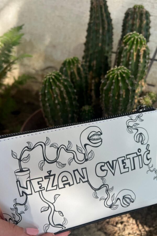 Neseser Nežan cvetić