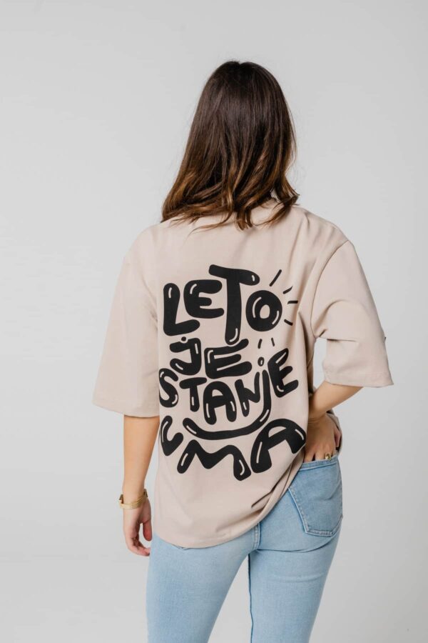 Oversize majica Leto je stanje uma