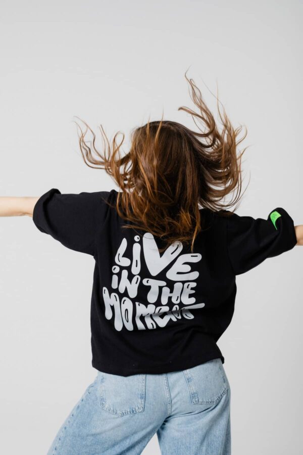 Oversize majica Live in the moment