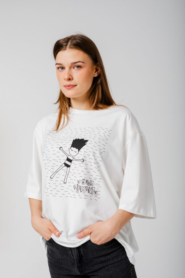 Oversized majica U svom elementu